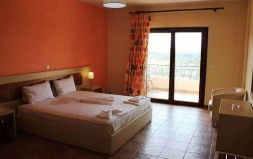 Moonbeam Hotel Potos Zewnętrze zdjęcie